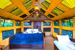 Kamer, aan het strand (Levu (Large) Bure) | Beddengoed