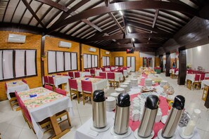 Frokostbuffé er inkludert hver dag