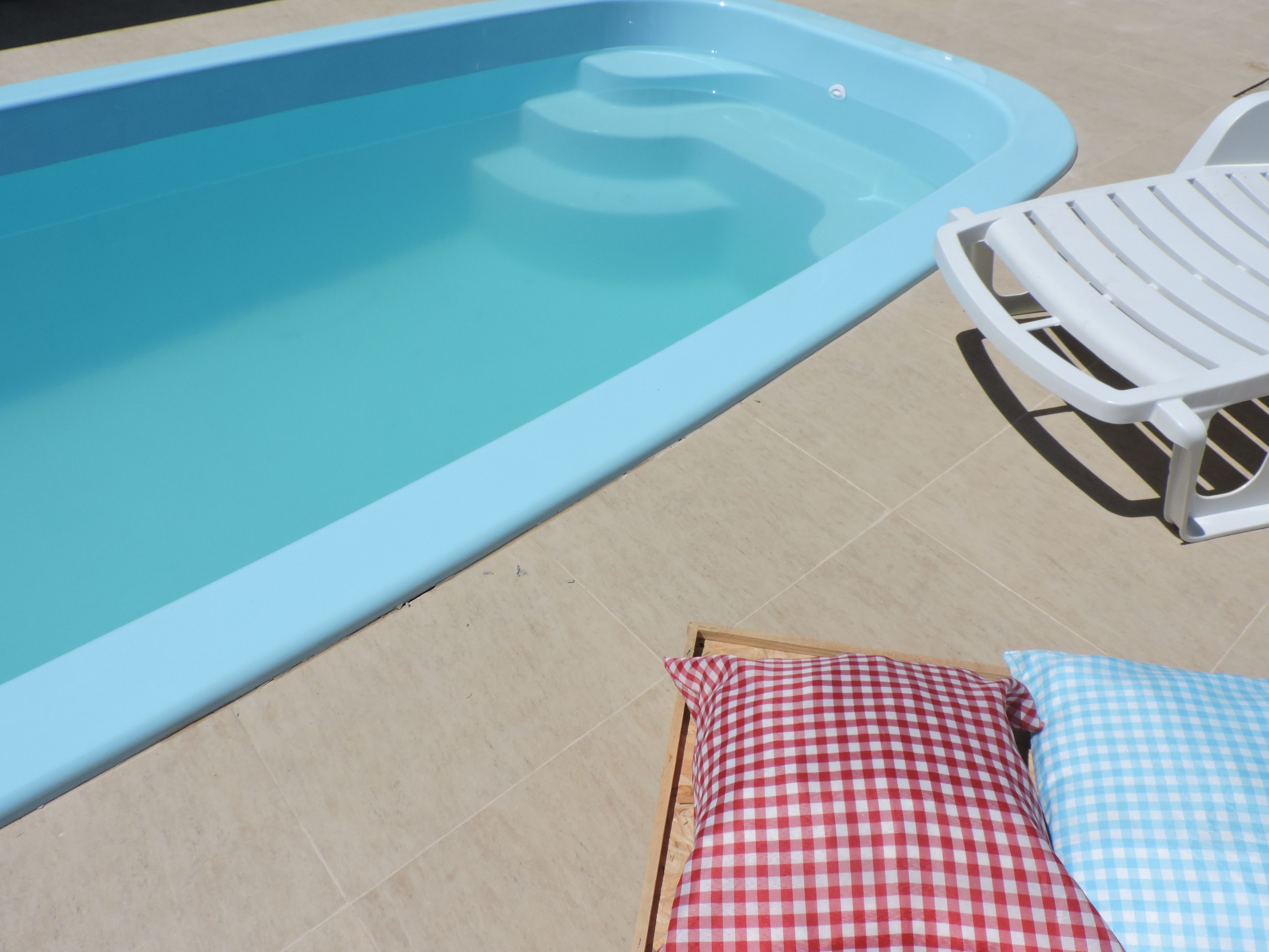 Piscina externa sazonal