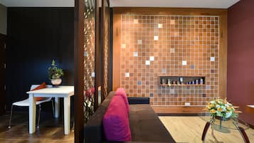 Suite Studio Familiale | 1 chambre, minibar, coffres-forts dans les chambres, Wi-Fi gratuit