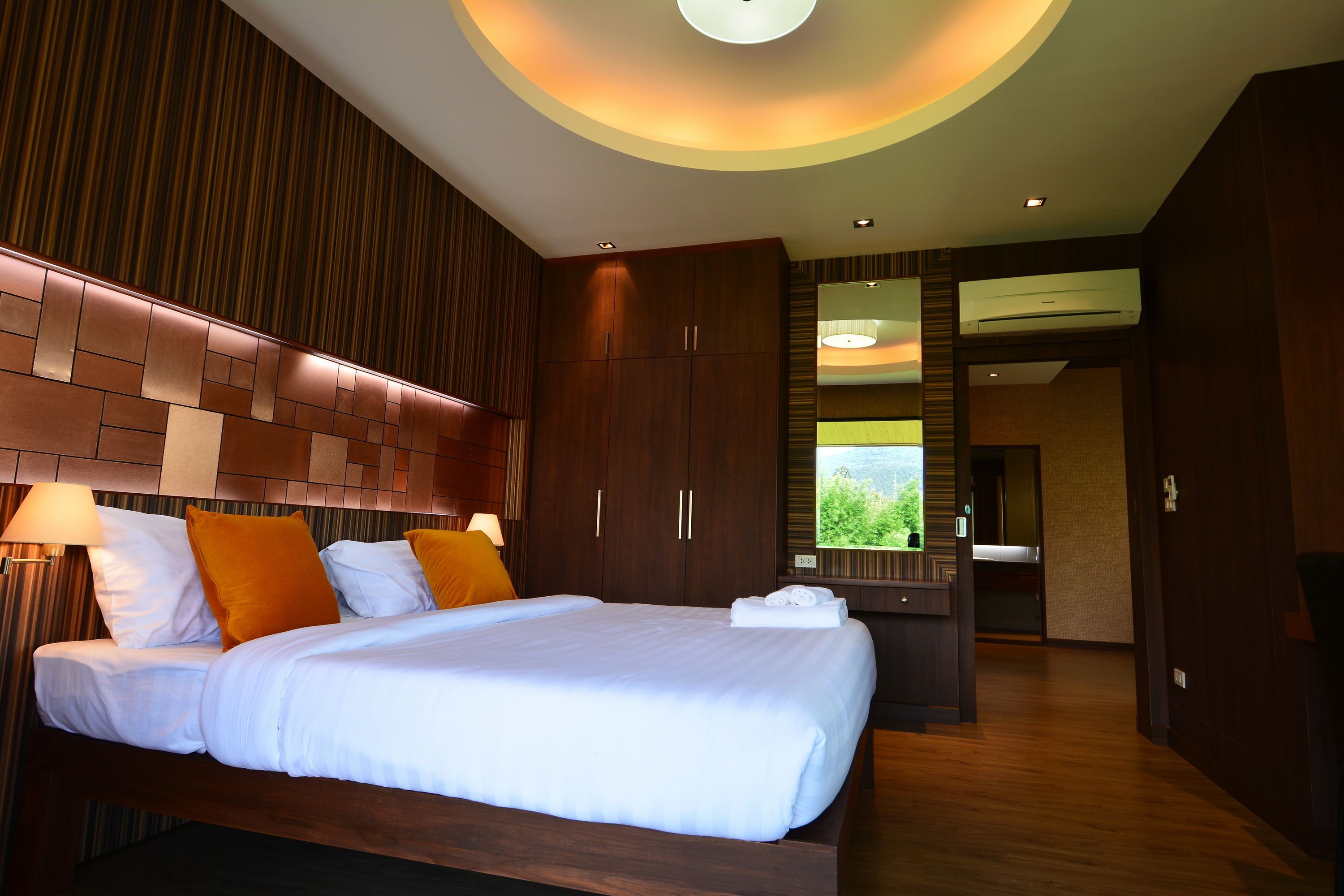 Photo - Burapa Boutique