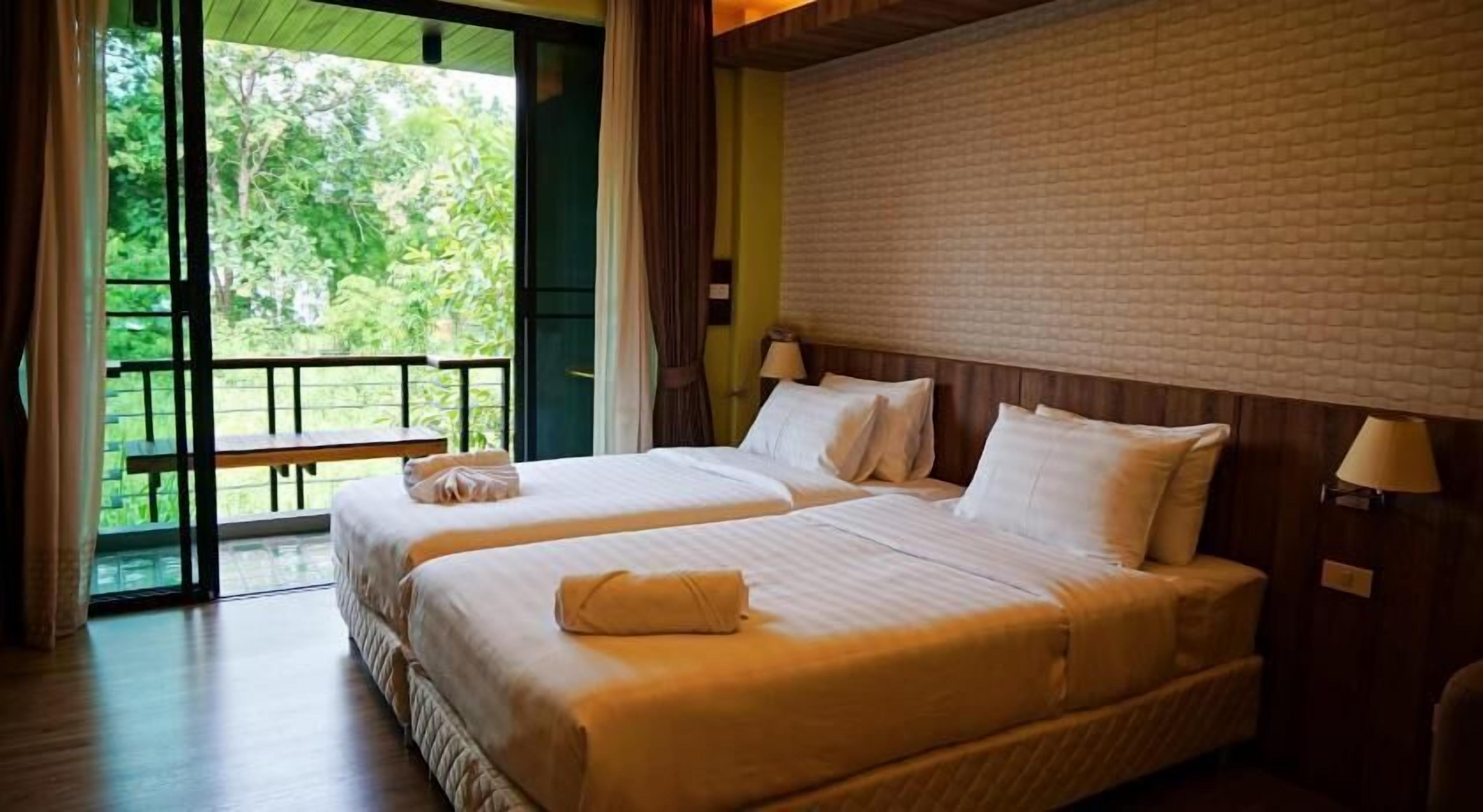 Minibar, in-room safe, free WiFi, bed sheets