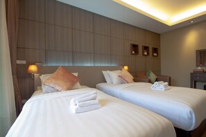Deluxe Twin Room, 2 Single Beds | Minibar, in-room safe, free WiFi, bed sheets - Burapa Boutique (Chiang Mai)