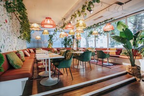 Breakfast, lunch and dinner served - Hotel Daniel Vienna (Vienna)