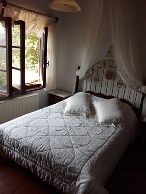 Cortinas blackout, sistema de insonorización y cunas gratuitas 