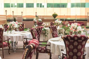 Breakfast, lunch and dinner served  - Ark Palace Hotel (Odesa)