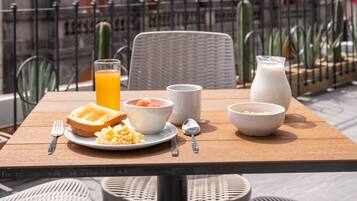 Daily full breakfast for a fee