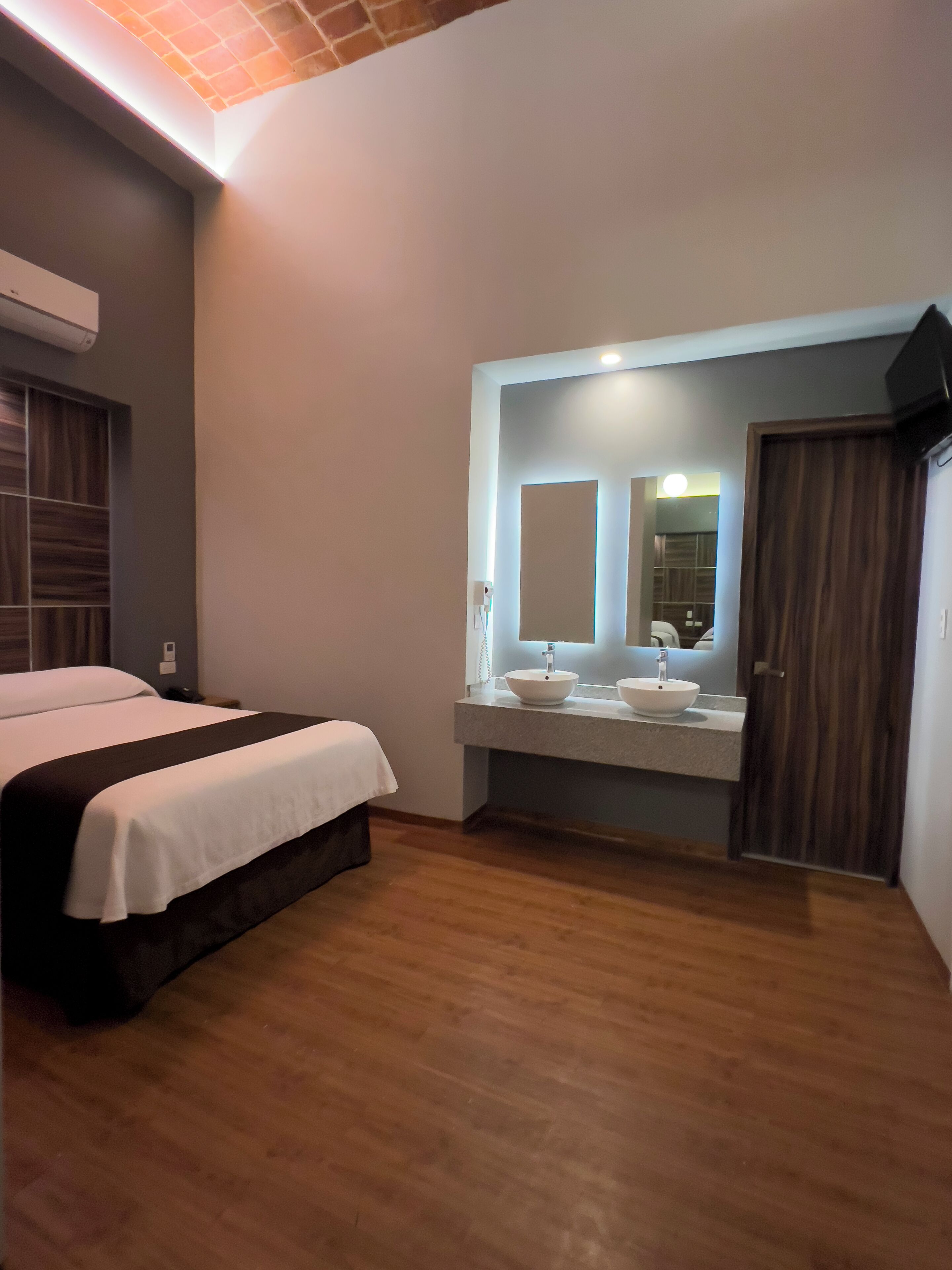 Foto - Hotel Principal