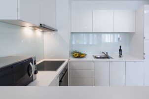 Luksussuite, 3 soverom, terrasse | Eget kjøkken