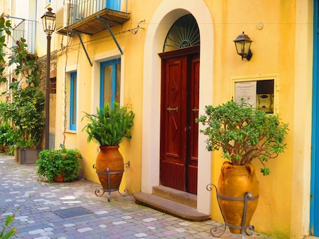 Front of property. Casa Vittorio
