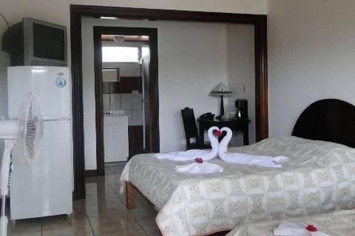 Cribs (free), rollaway beds, WiFi (free)