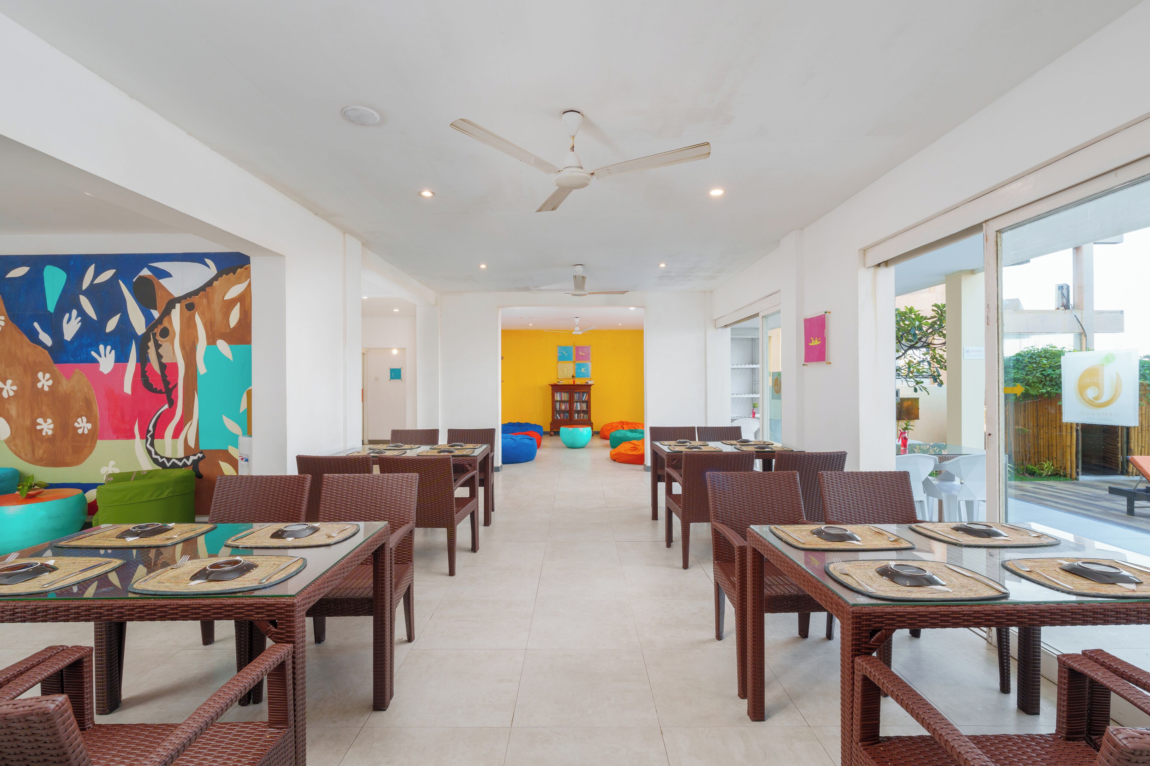 Sarapan dihidangkan, masakan Asia 