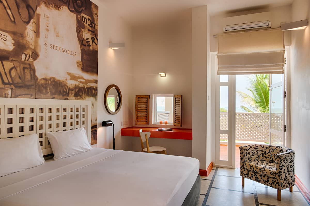 Standaard kamer | Een bureau, gratis wifi, beddengoed