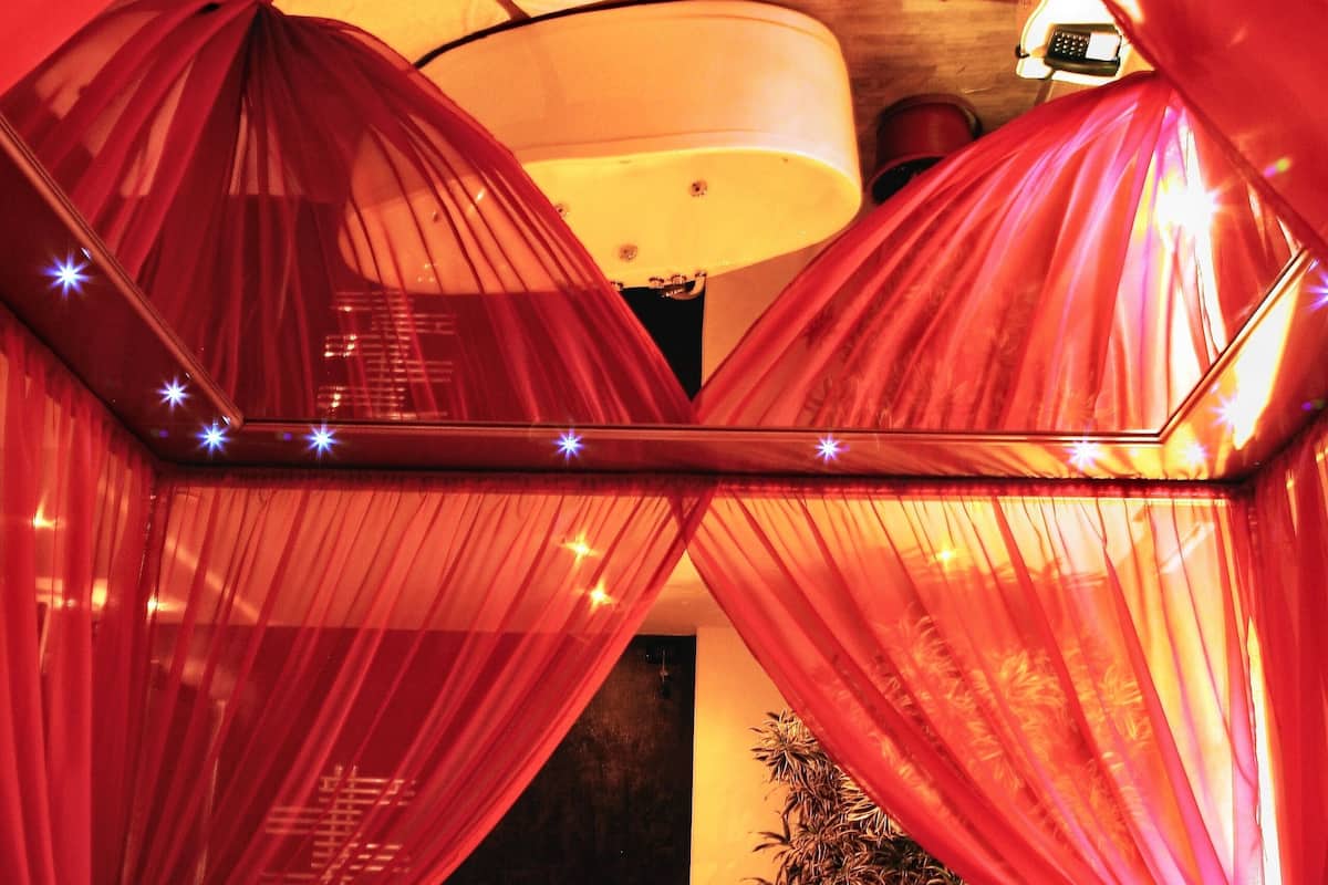 superior suite | premium bedding, minibar, in-room safe, desk