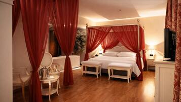 Premium bedding, minibar, in-room safe, desk