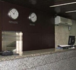 Lobby - Hotel Scala (Porto Alegre)
