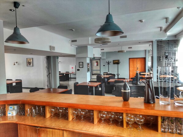 Interior - Logos (Warsaw)