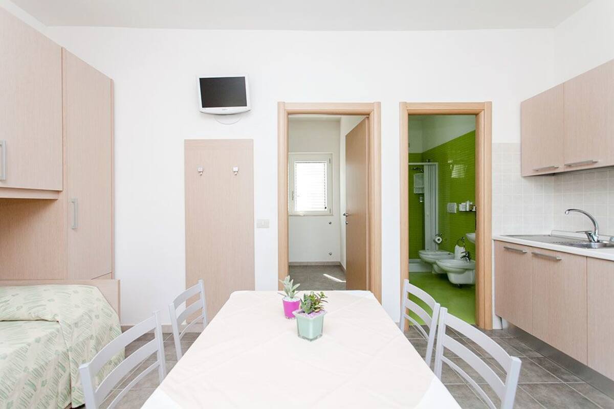 apartment, 1 bedroom, annex building (4 people) | 4 bedrooms, in-room safe, desk, blackout curtains