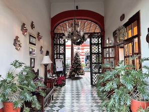 Entrada de la propiedad