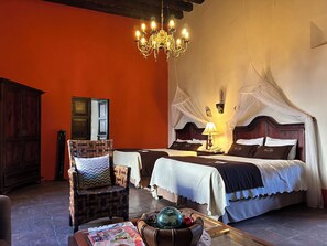 Superior Double Room | In-room safe, iron/ironing board, free WiFi, bed sheets - Mesón de Santa Elena Hotel Galeria (Mascota)