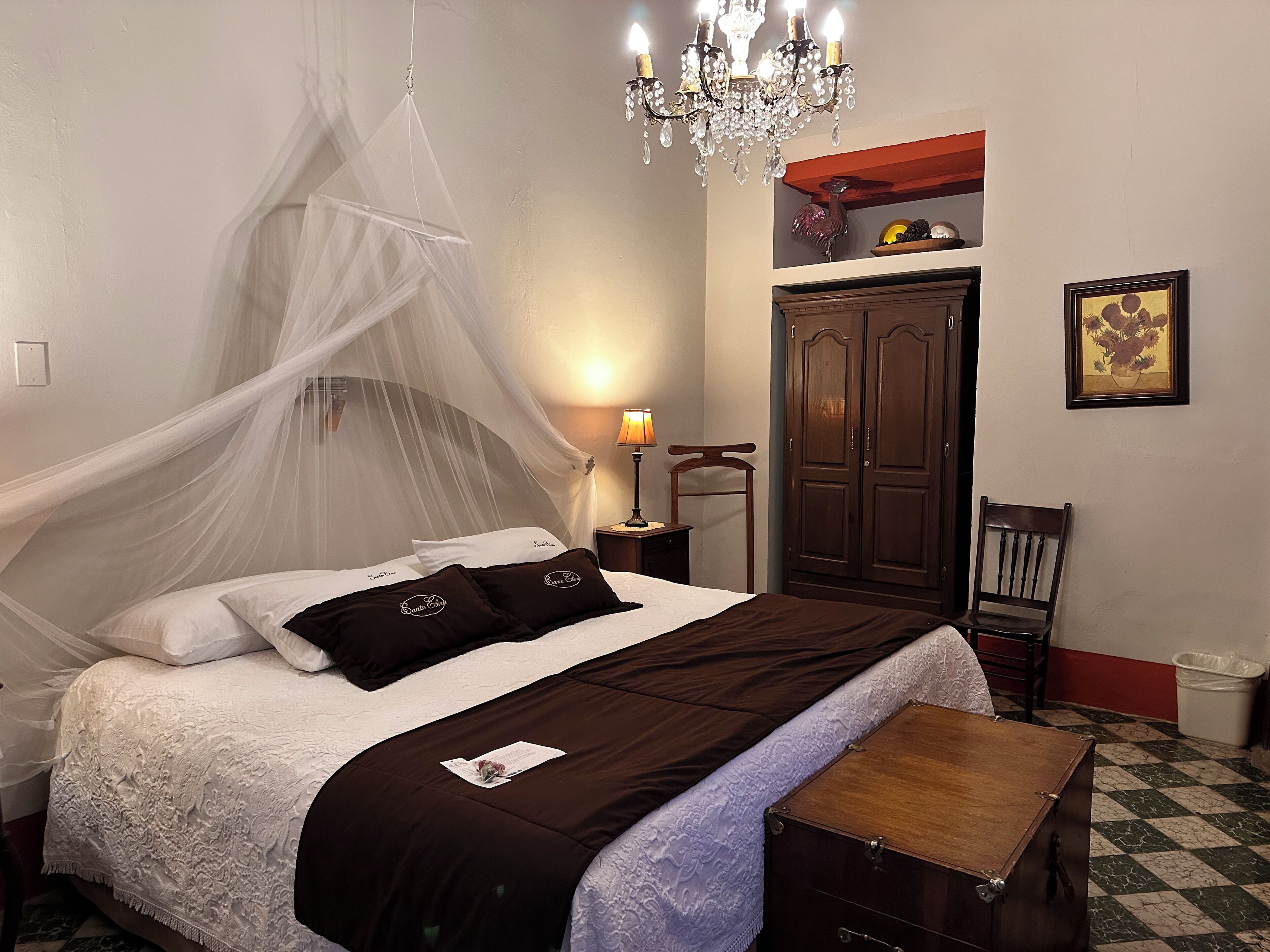 classic room | in-room safe, iron/ironing board, free wifi, bed sheets