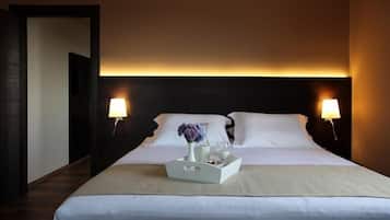 1 bedroom, premium bedding, minibar, in-room safe