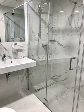 豪華雙人或雙床房 | 浴室