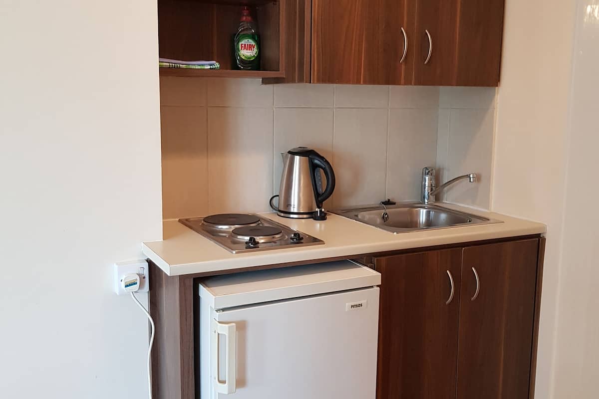 family suite, garden view | room amenity