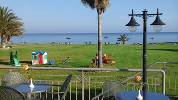 아침 식사, 점심 식사, 저녁 식사 제공, 지중해 요리