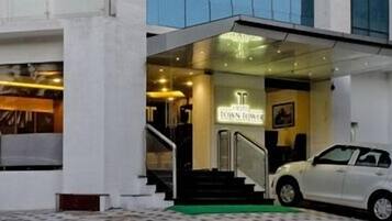 Front of property – evening/night