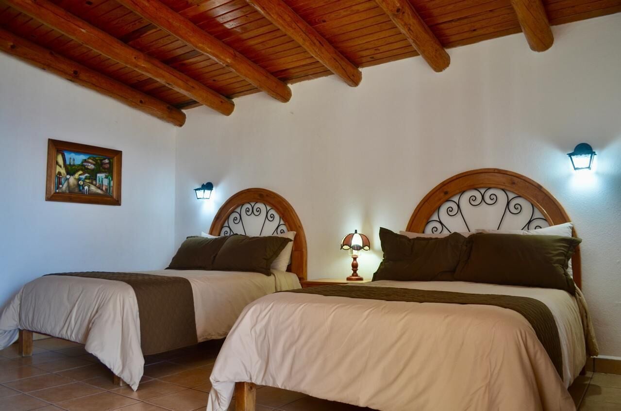 Luxury Room, 2 Double Beds, Mountain View, Tower (Vista al cañon) | Iron/ironing board, bed sheets