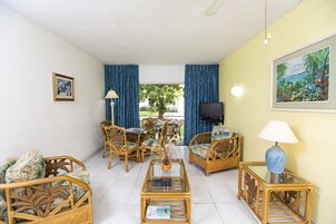 Tabla de planchar con plancha, cuna de viaje y wifi gratis 