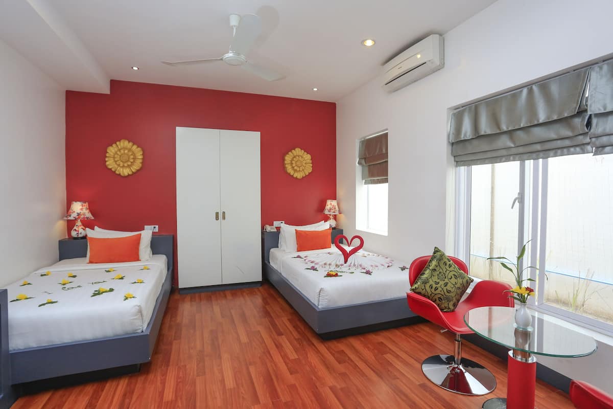 Superior Twin Room - Free Pick Up