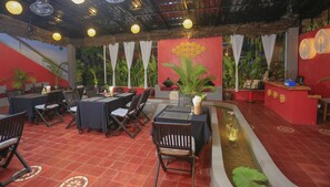 Dining - Rose Royal Suite (Siem Reap)