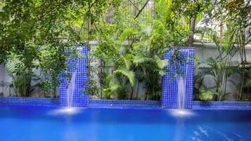 2 outdoor pools, pool umbrellas, sun loungers