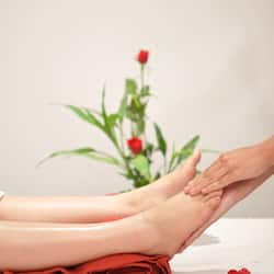 Body treatments, aromatherapy, body wraps, body scrubs, detox wraps