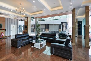 Sala de estar en el lobby