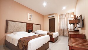 Nova Room | Desk, iron/ironing board (on request), cots/infant beds, free WiFi - Terra Nova Hotel (Malacca City)