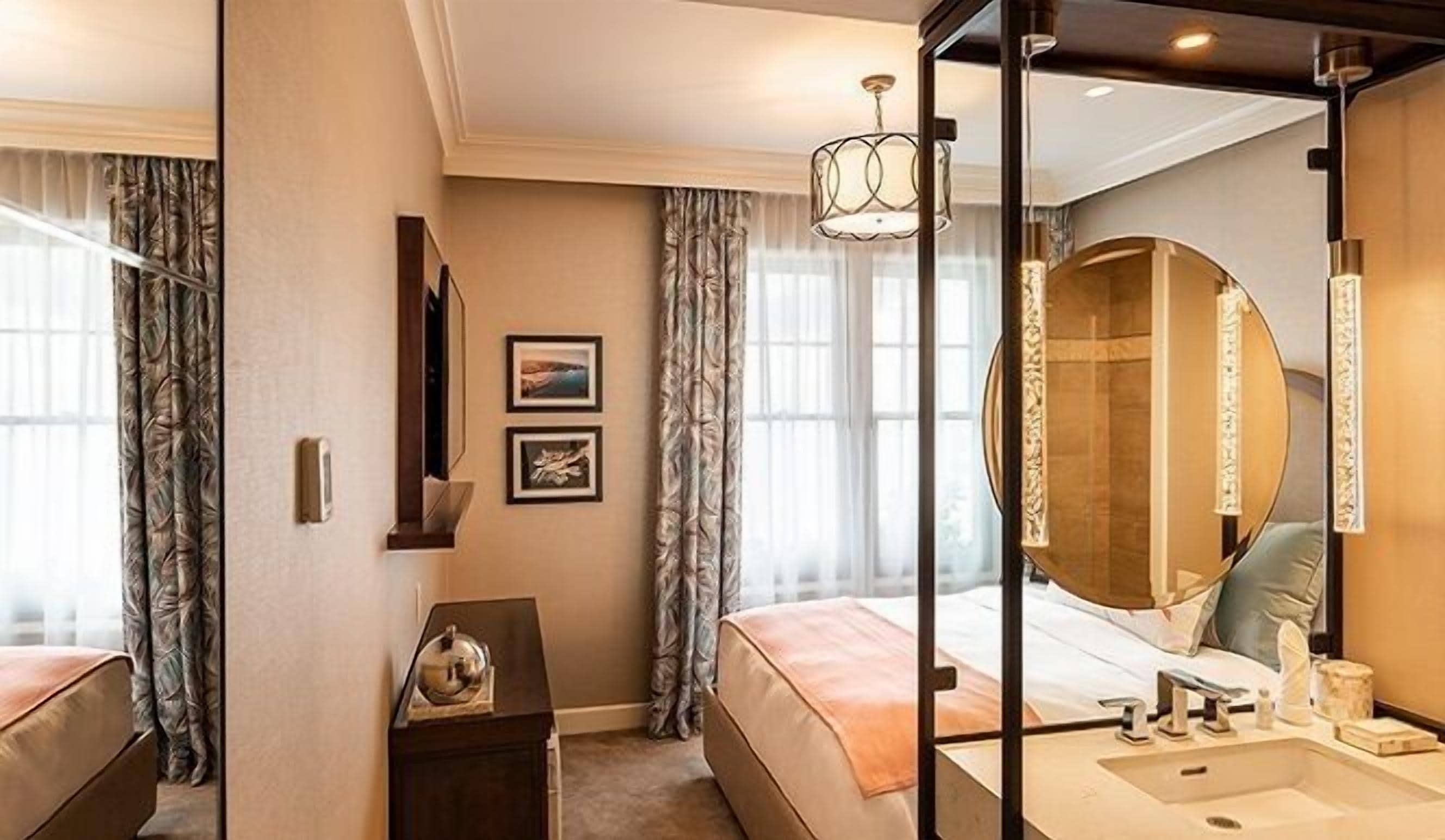 classic room, 1 queen bed | 1 bedroom, frette italian sheets, premium bedding, in-room safe