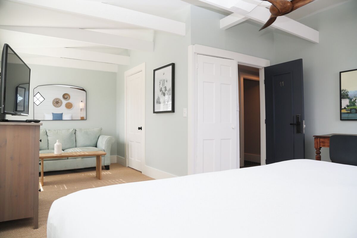 Chambre Deluxe, 1 très grand lit, balcon | Literie hypoallergénique, fer et planche à repasser