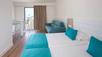 Superior Studio | In-room safe, free WiFi, bed sheets