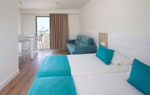 Coffres-forts dans les chambres, Wi-Fi gratuit, draps fournis