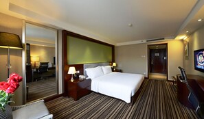 Premium bedding, minibar, in-room safe, desk - Leeden Hotel Chengdu (Chengdu)