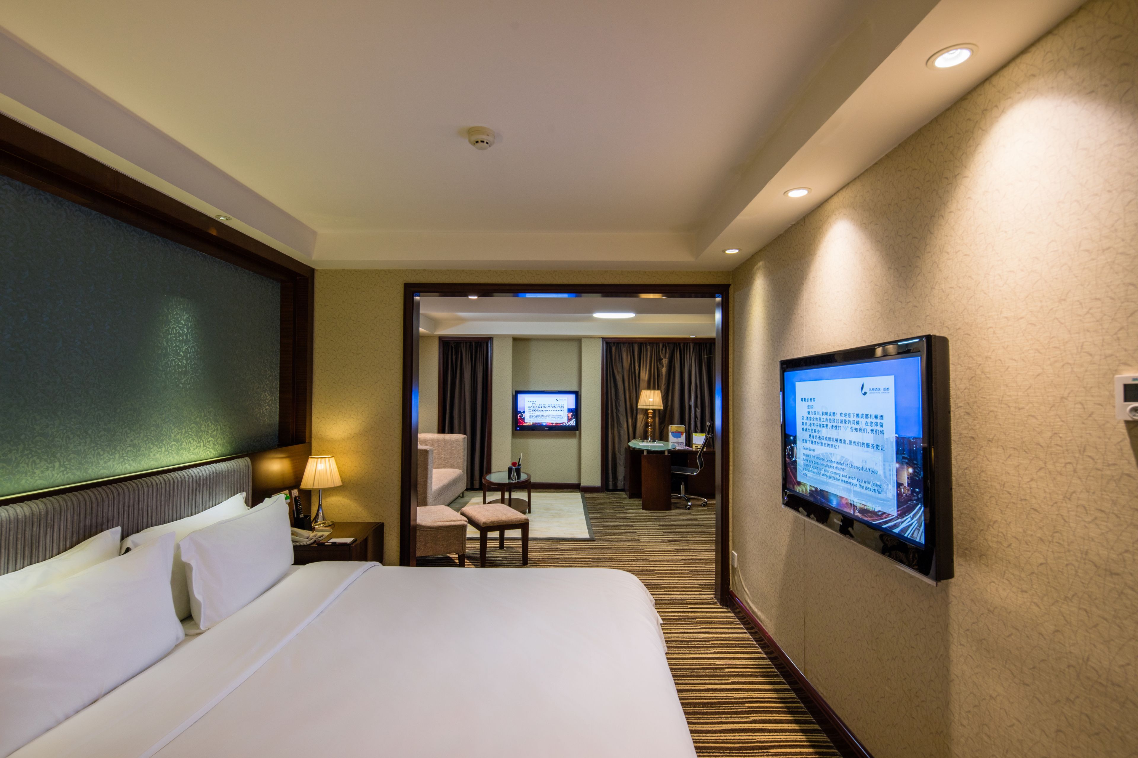 business suite | premium bedding, minibar, in-room safe, desk