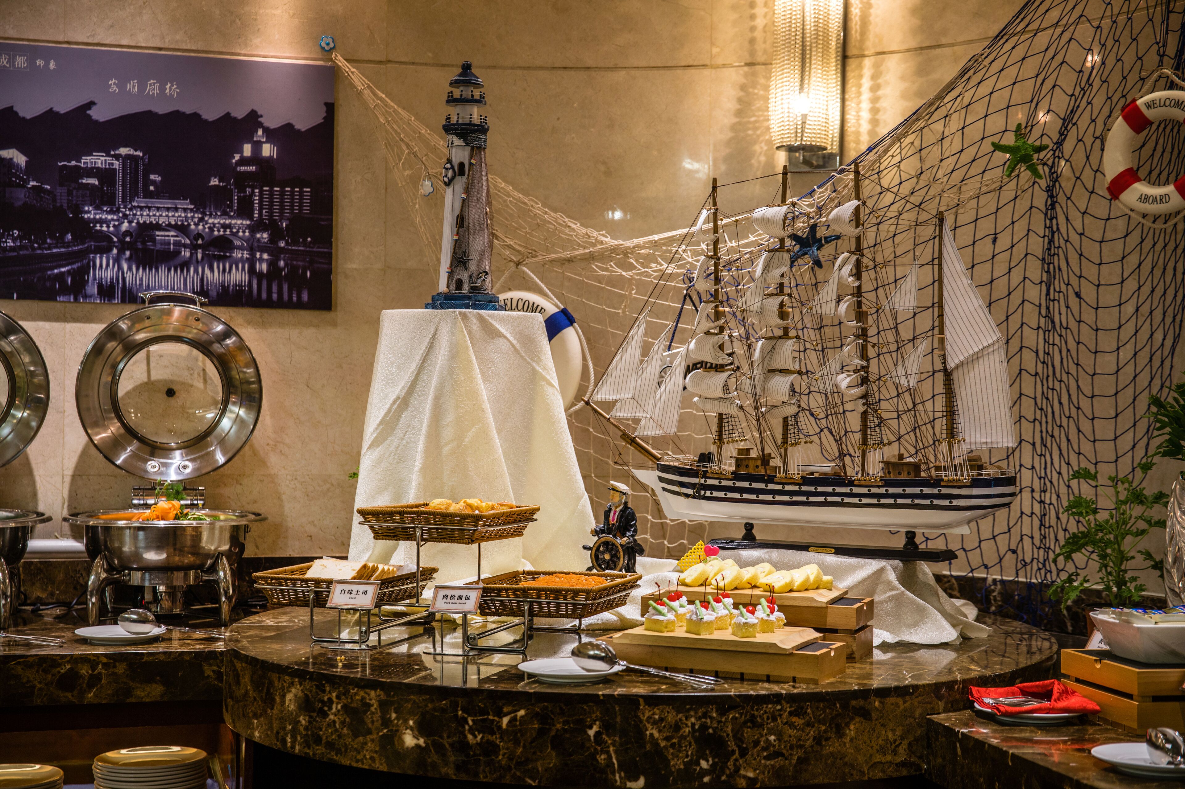 breakfast, lunch, dinner served; chinese cuisine