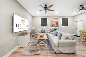 Family Suite, 2 Bedrooms, Non Smoking | Living area | 40-inch Smart TV with digital channels
