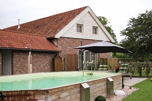Seasonal outdoor pool - Wellness B&B De Zevenslaper (Geetbets)