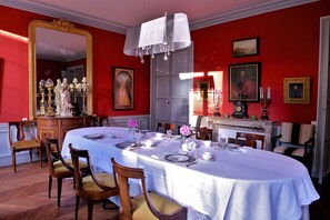 Daily buffet breakfast (EUR 15 per person)