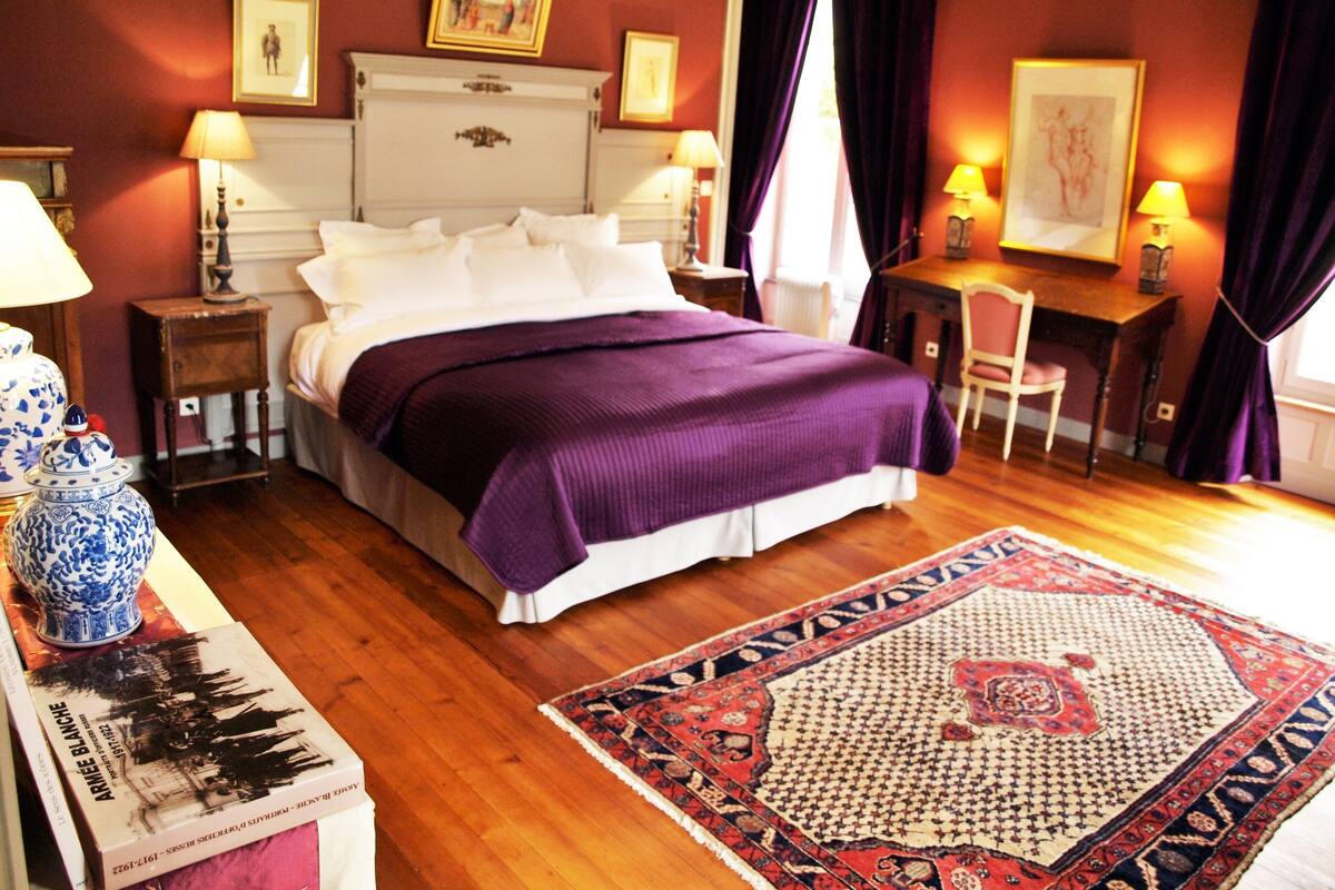 1 bedroom, premium bedding, minibar, in-room safe
