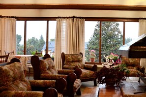 Interior - Hosteria Güemes (San Carlos de Bariloche)